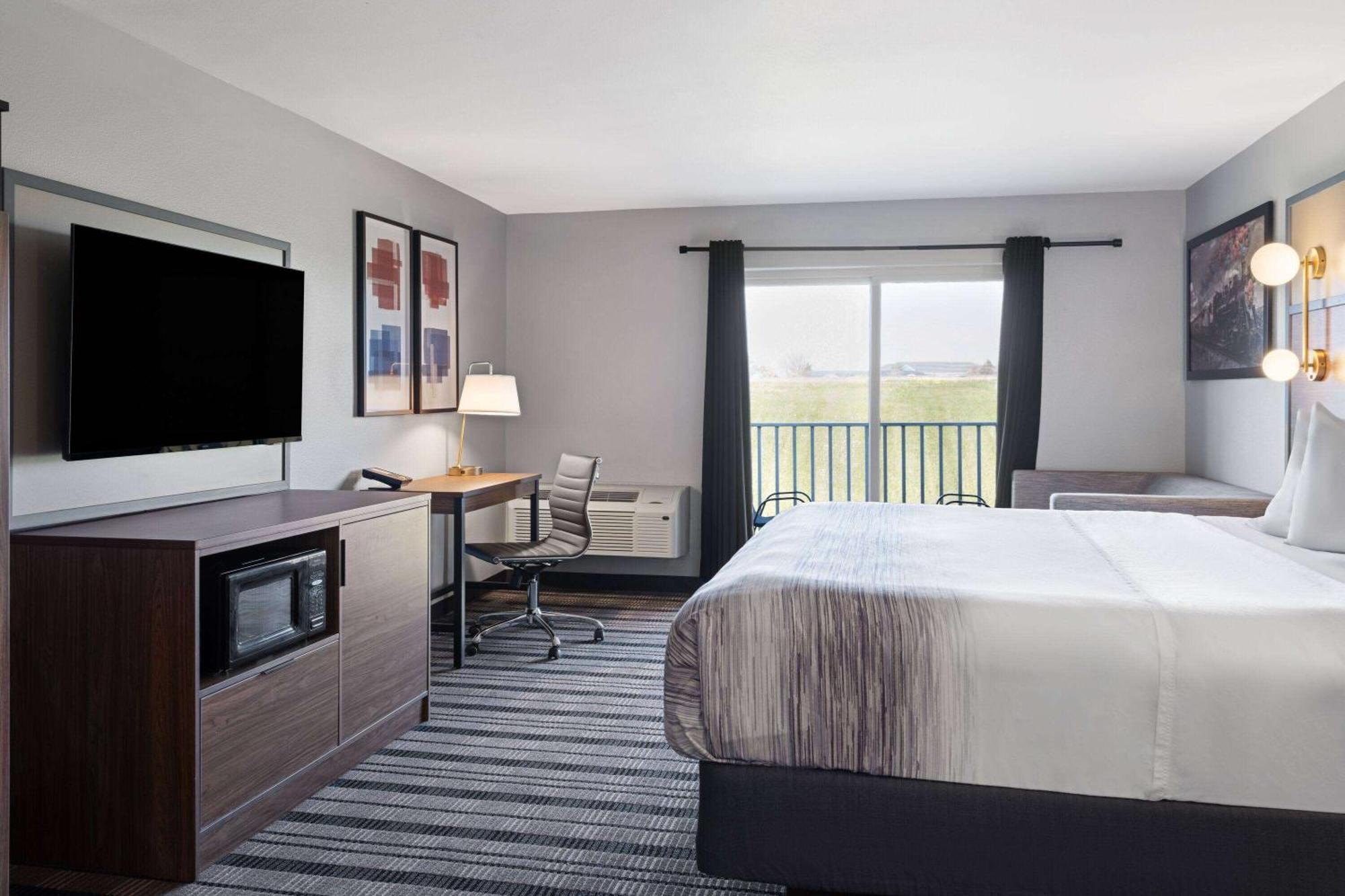 Americinn By Wyndham Beaver Dam Ngoại thất bức ảnh